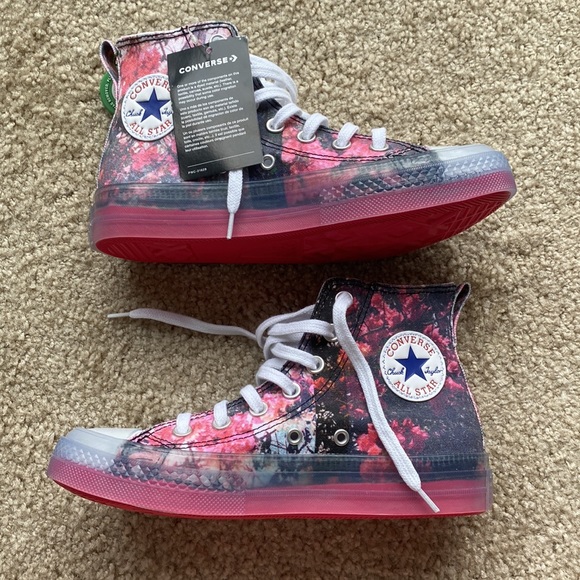 Converse x Shaniqwa Jarvis. NWT. Never worn. cherry blossom colorway. size 6.5. - Picture 7 of 13